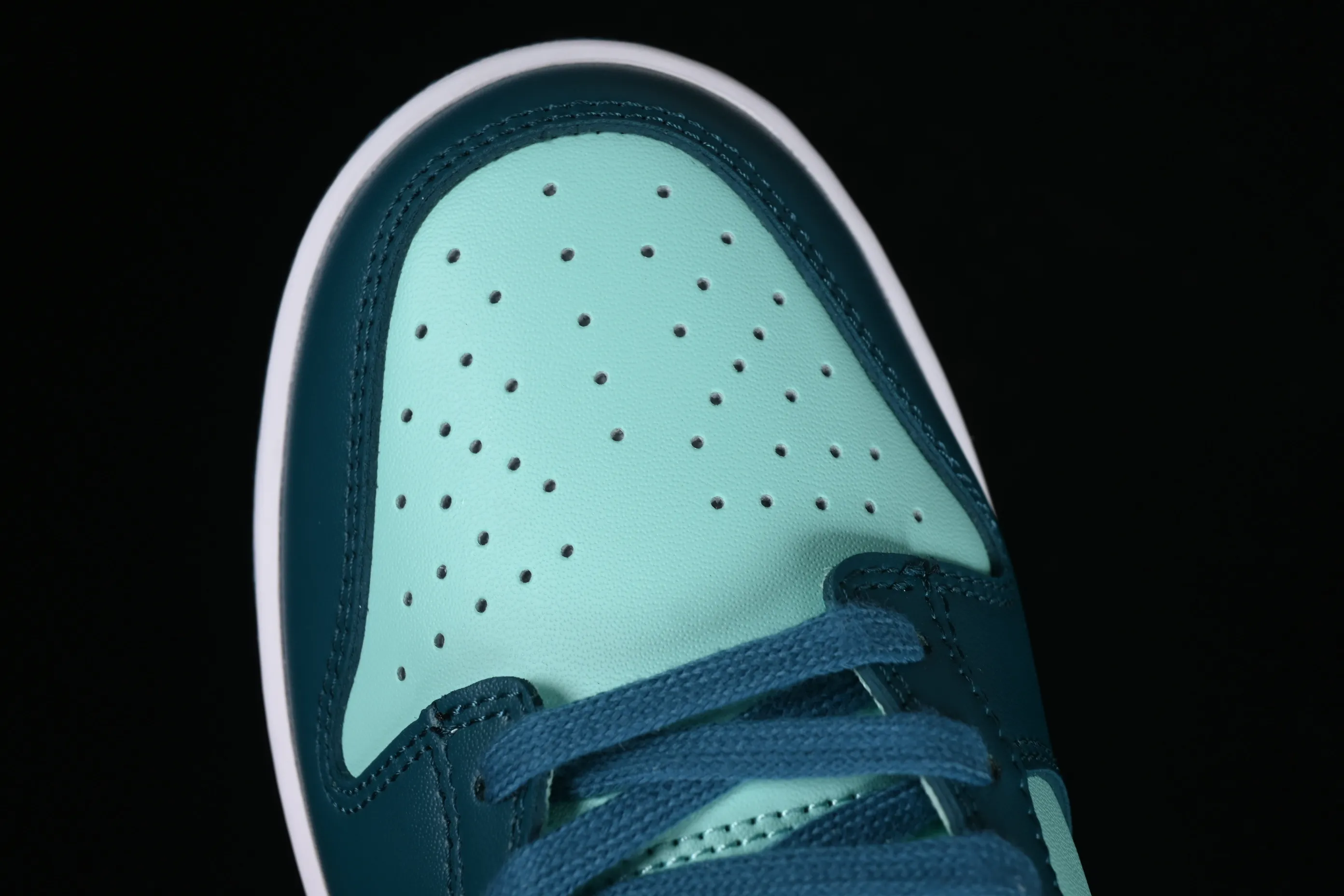 All categories Nk SB Dunk series Nk SB Dunk Low low-top sneakers Nk Dunk Low "Geode Teal" white and green color SB low-top casual sneakers DD1503-301